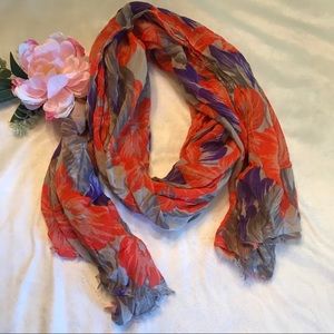 ⭐️ Banana Republic Lightweight Wrap